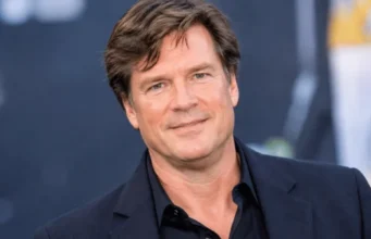 Bill Lawrence: A Complete Guide to the TV Creator Behind Scrubs, Ted Lasso, Shrinking, and More Bill Lawrence